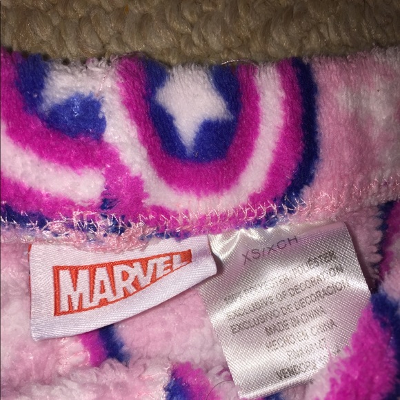 MARVEL Captain America PJ Set - Picture 2 of 2
